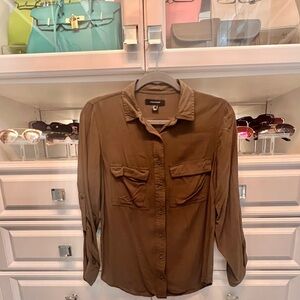 EUC - long sleeve or 3/4 sleeve button down shirt